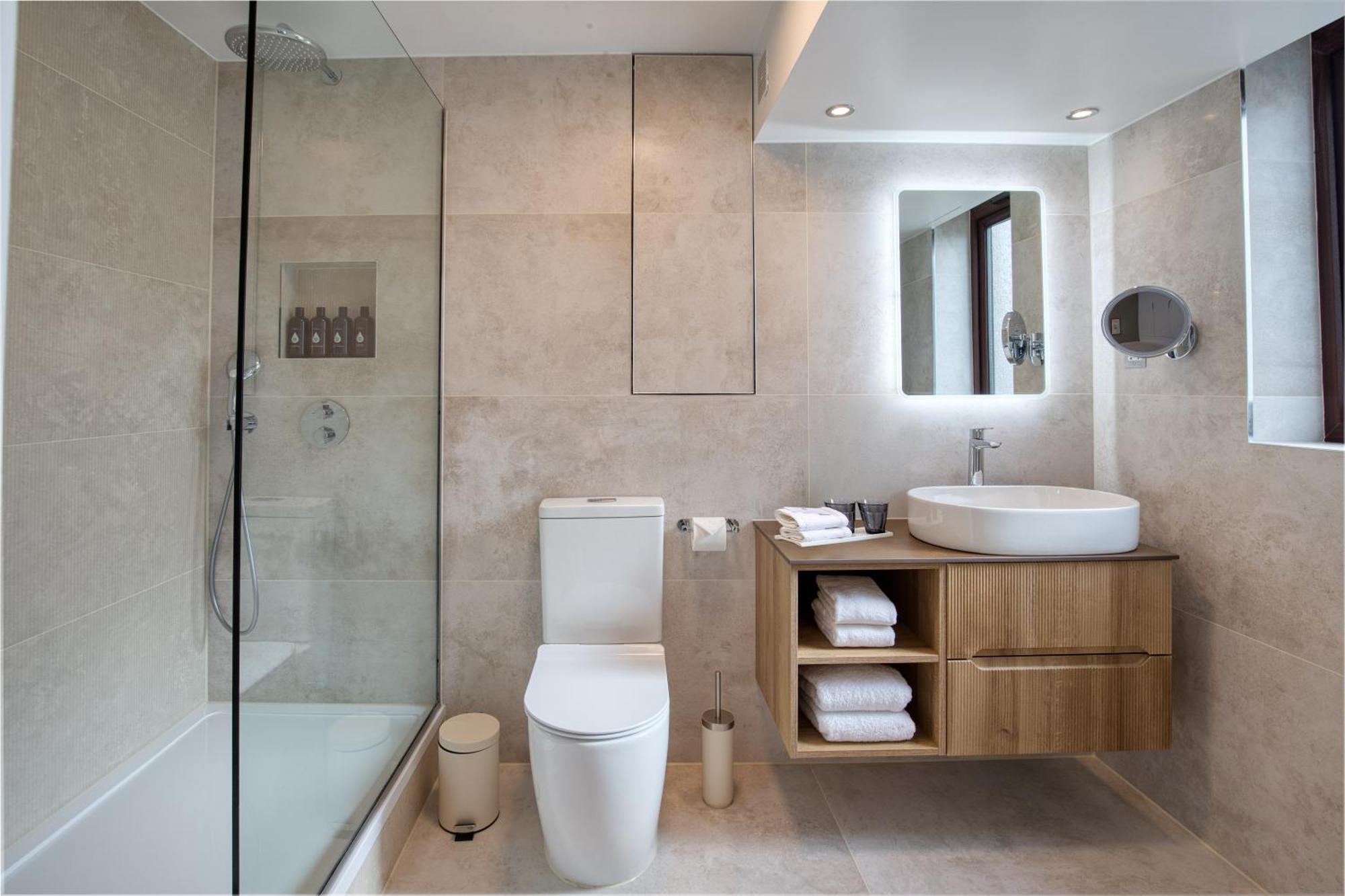 Monarch House - Serviced Apartments - Kensington London Exterior photo